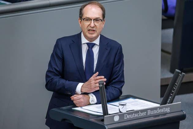 Bundestag Alexander Dobrindt CSU , Federal Minister of the Interior in the German Bundestag on 21 05 26 in Berlin Berlin Berlin Germany Bundestag