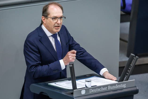 Bundestag Alexander Dobrindt CSU , Federal Minister of the Interior in the German Bundestag on 21 05 26 in Berlin Berlin Berlin Germany Bundestag
