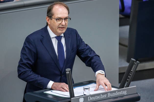 Bundestag Alexander Dobrindt CSU , Federal Minister of the Interior in the German Bundestag on 21 05 26 in Berlin Berlin Berlin Germany Bundestag