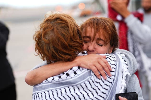 Detained Global Sumud aid flotilla activists arrive in Istanbul ISTANBUL, TURKIYE - MAY 21: Members of Global Sumud Flotilla, who were detained by Israel in international waters, arrive at Istanbul Airport with three Turkish Airlines (THY) planes in Istanbul, Turkiye on May 21, 2026. Three planes carrying activists from the Global Sumud humanitarian aid flotilla, detained earlier this week by Israel in international waters, arrived in Istanbul on Thursday. Three Turkish Airlines planes transporting the activists who were detained aboard the flotilla, which came under attack by the Israeli army in international waters while attempting to break the blockade on Gaza and deliver vital humanitarian aid, landed at Istanbul Airport. The activists  Copyright: x2026xAnadoluxHakanxAkgunx