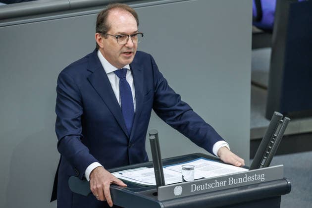 Bundestag Alexander Dobrindt CSU , Federal Minister of the Interior in the German Bundestag on 21 05 26 in Berlin Berlin Berlin Germany Bundestag