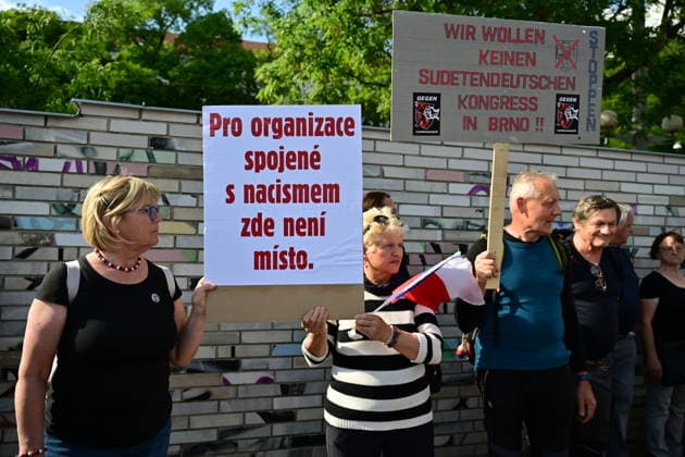Memorial service for Holocaust held at site from which Jewish transports departed from Brno, kicking off Meeting Brno festival. Pictured Demonstration for in support of the Czecha s independence and against activities associated with Sudeten German Association in Brno, Czech Republic, May 21, 2026. (CTKxPhoto VaclavxSalek) CTKPhotoP2026052106405  CTKPhotoP2026052106405