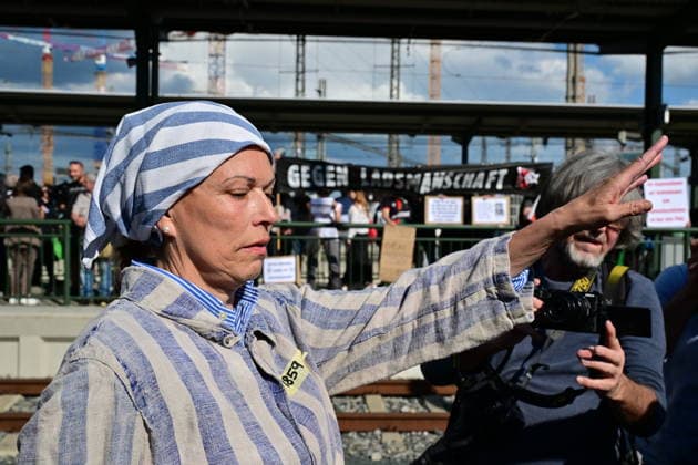 Memorial service for Holocaust held at site from which Jewish transports departed from Brno, kicking off Meeting Brno festival. Pictured Demonstration for in support of the Czecha s independence and against activities associated with Sudeten German Association in Brno, Czech Republic, May 21, 2026. (CTKxPhoto VaclavxSalek) CTKPhotoP2026052106508  CTKPhotoP2026052106508
