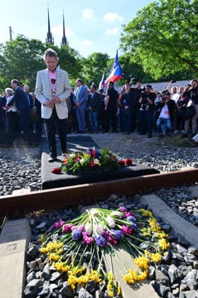 Memorial service for Holocaust held at site from which Jewish transports departed from Brno, kicking off Meeting Brno festival, attended by Nicholas Winton s son Nick Winton (pictured) in Brno, Czech Republic, May 21, 2026. (CTKxPhoto VaclavxSalek) CTKPhotoP2026052107855  CTKPhotoP2026052107855