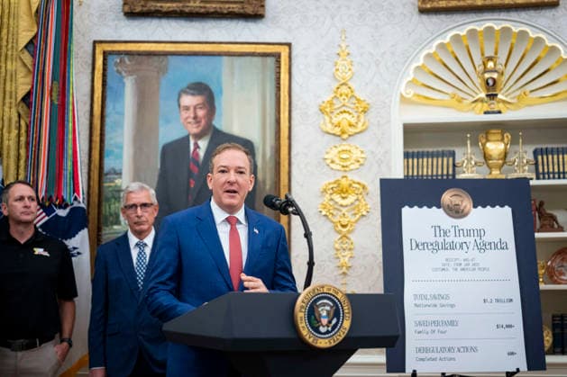 The White House WASHINGTON, DC - MAY 21: Environmental Protection Agency (EPA) Administrator Lee Zeldin speaks at an event with U.S. President Donald Trump on May 21, 2026 in the Oval Office at the White House in Washington, D.C. Trump said he would rescind Biden-era regulations on refrigerators and air conditioners. (Photo by Al Drago for The Washington Post) Washington DC United States  Copyright: xPool ABACAx