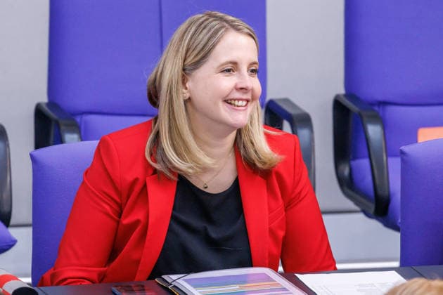 Bundestag Verena Hubertz SPD , Federal Minister for Housing, Urban Development and Construction, in the German Bundestag on 21 05 26 in Berlin Berlin Berlin Germany Bundestag