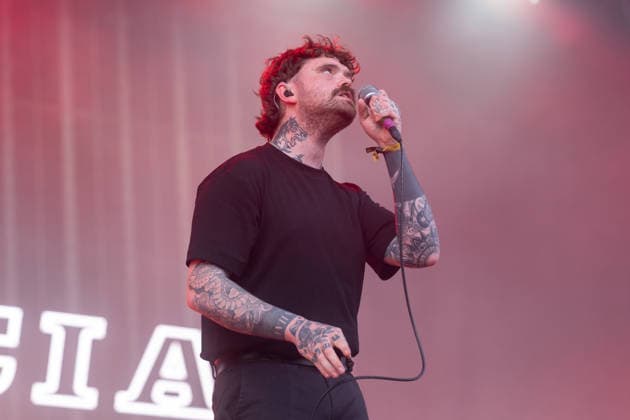 Entertainment Bilder des Tages Big Special at Bearded Theory Festival at Catton Hall in Cambridge, UK on 21 May 2026 Joe Hicklin of Big Special at Bearded Theory Festival at Catton Hall in Cambridge, UK on 21 May 2026, Credit:Stephen Keable Avalon UK, Derbyshire, Cambridge, Catton Hall  Copyright: xStephenxKeablex xAvalonx 1103165122