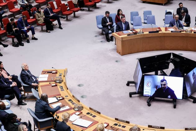 May 21, 2026, New York, New York, USA: JONATHAN MILLER, Deputy Permanent Representative of Israel to the United Nations, sits north of RIYAD MANSOUR, Permanent Observer of the State of Palestine (south) during a UN Security Council meeting on Gaza and the Middle East at UNHQ, as members discussed humanitarian conditions, ceasefire violations and delays in the Board of Peace process. New York USA - ZUMAo116 20260521_znp_o116_009 Copyright: xBiancaxOterox