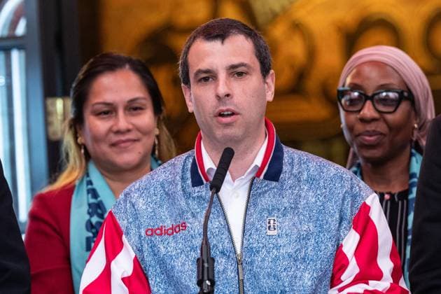 May 21, 2026, New York, New York, USA: Alex Lasry, Chief Executive Officer of the NYNJ Host Committee speaks at Mayor Zohran Mamdani announcement at Harlem Tavern in New York, NY on May 21, 2026 that 1,000 affordable tickets for World Cup priced at 0.00 with free bus ride to the stadium in East Rutherford and back to the city will be available for city resident via lottery. There will be 150 tickets for each group game and rounds of 32 and 16 held in New Jersey stadium, that represents 0.2% of stadium capacity. New York USA  - ZUMAr339 20260521_znp_r339_009 Copyright: xLevxRadinx