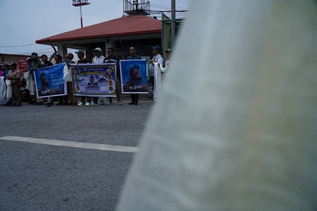 May 22, 2026, Kathmandu, Bagmati, Nepal: Fans and relatives gather at the domestic terminal of the Kathmandu airport to welcome Kami Rita Sherpa, who recently made a world record by climbing Everest for the highest 32 times, Nepal on May 22, 2026. Kathmandu Nepal - ZUMAd164 20260522_zip_d164_013 Copyright: xAryanxDhimalx