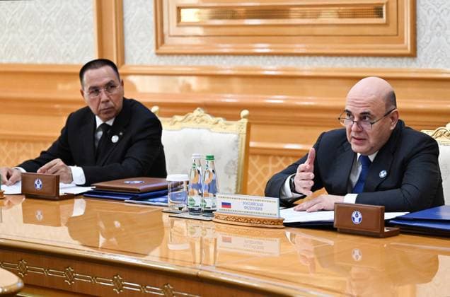 Turkmenistan CIS Government Heads Council 9171413 22.05.2026 Russian Prime Minister Mikhail Mishustin, right, and Turkmen Deputy Prime Minister Hojamyrat Geldimyradov attend a narrow format meeting of the Commonwealth of Independent States (CIS) Heads of Government Council in Ashgabat, Turkmenistan. Alexander Miridonov Sputnik Ashgabat Turkmenistan  Copyright: xAlexanderxMiridonovx