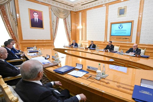 TURKMENISTAN, ASHGABAT - MAY 22, 2026: Mikhail Mishustin (R back), Prime Minister of Russia, attends a meeting of the CIS (Commonwealth of Independent States) Council of the Heads of Government at the Garagum Hotel and Business Centre Ashgabat Turkmenistan  - ZUMAt113 20260522_zaa_t113_090 Copyright: xAlexanderxMiridonovx