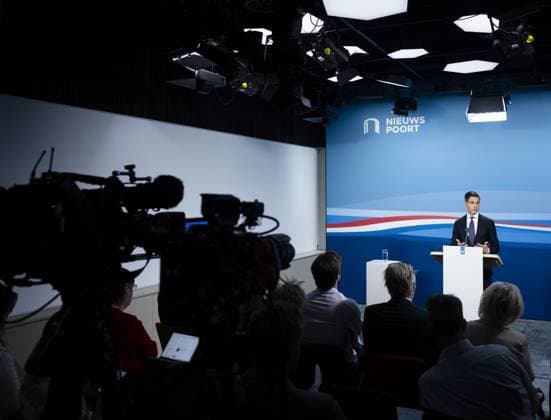 THE HAGUE - Prime Minister Rob Jetten speaks to the press following the weekly cabinet meeting. REMKO DE WAAL ANP netherlands out - belgium out  Copyright: xx x559040704x originalFilename: 559040704