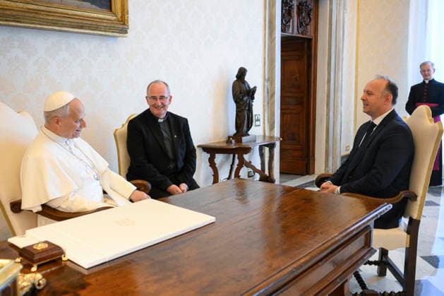 ITALY- REL VATICAN -POPE LEO XVI DURING A PRIVATE AUDIENCE WITH HIS EXCELLENCY MR.AFRIM GASHI,SPEAKER OF THE PARLIAMENT OF THE REPUBLIC OF NORTH MACEDONIA May 22, 2026 ITALY REL - Vatican May 22, 2026: Pope Leo XIV receives His Excellency Mr. Afrim Gashi, Speaker of the Parliament of the Republic of North Macedonia, in audience EDITORIAL USE ONLY - NO BOOKS Copyright: xVATICANxMEDIAx xCatholicxPressxPhotox