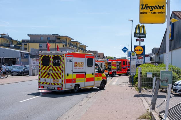 Serious traffic accident in Bad Vilbel On the afternoon of 22 May 2026, a serious traffic accident occurred in Bad Vilbel According to initial reports, a BMW coming from Dortelweil drove through a red light at excessive speed and then collided with a truck The occupant of the BMW died at the scene The road is still closed for h
