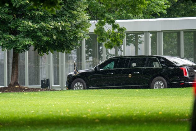 May 22, 2026, Washington, Dc, United States: President Donald Trump departs the White House for New Jersey on May 22, 2026 Washington United States - ZUMAl312 20260522_znp_l312_030 Copyright: xAndrewxLeydenx
