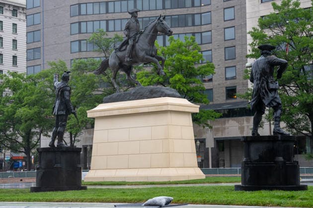 May 22, 2026, Washington, Dc, United States: New statues have appears in Freedom Plaza, just blocks from the White House in Washington, DC on May 22, 2026. The statutes are part of President Donald TrumpÃ¢â‚¬â ¢s beautification efforts of federal parks and lands in the Capitol. Washington United States  - ZUMAl312 20260522_znp_l312_050 Copyright: xAndrewxLeydenx
