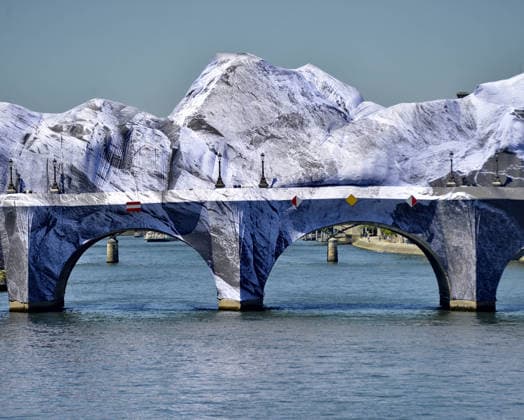 Pont Neuf Cave Unveiled To Parisians - Paris The Pont Neuf cave, JR s ephemeral monumental work measuring 120 meters long and 18 meters high, is unveiled to Parisians, on May 22, 2026, before its official opening on June 6, paying homage to Christo and Jeanne-Claude s 1985 work The Pont Neuf Wrapped and remaining visible until June 28, 2026. Photo by Karim Ait Adjedjou ABACAPRESS.COM Paris France  Copyright: xAitxAdjedjouxKarim ABACAx