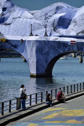 Pont Neuf Cave Unveiled To Parisians - Paris The Pont Neuf cave, JR s ephemeral monumental work measuring 120 meters long and 18 meters high, is unveiled to Parisians, on May 22, 2026, before its official opening on June 6, paying homage to Christo and Jeanne-Claude s 1985 work The Pont Neuf Wrapped and remaining visible until June 28, 2026. Photo by Karim Ait Adjedjou ABACAPRESS.COM Paris France  Copyright: xAitxAdjedjouxKarim ABACAx