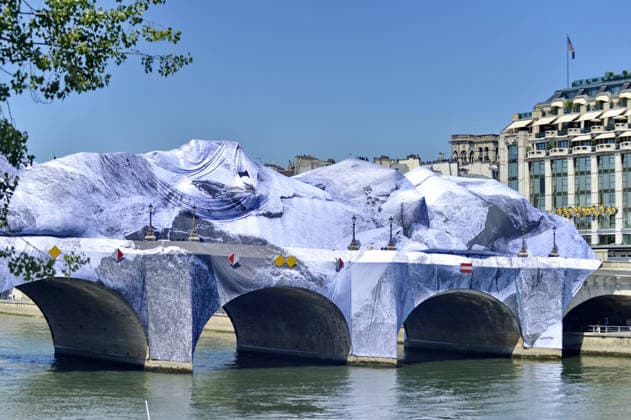 Pont Neuf Cave Unveiled To Parisians - Paris The Pont Neuf cave, JR s ephemeral monumental work measuring 120 meters long and 18 meters high, is unveiled to Parisians, on May 22, 2026, before its official opening on June 6, paying homage to Christo and Jeanne-Claude s 1985 work The Pont Neuf Wrapped and remaining visible until June 28, 2026. Photo by Karim Ait Adjedjou ABACAPRESS.COM Paris France  Copyright: xAitxAdjedjouxKarim ABACAx