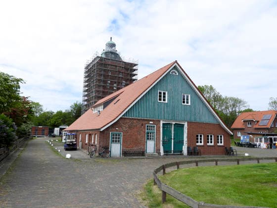 CNTV NEUWERK Exterior view of Neuwerk Island tower on the occasion of the tower renovation 22 05 2026 Since 1310, the listed Neuwerk weir and lighthouse has dominated the island as the oldest secular building in Hamburg and the oldest lighthouse on the German North Sea coast This unique building is now being extensively renovated for around 22 million euros Hamburg Germany