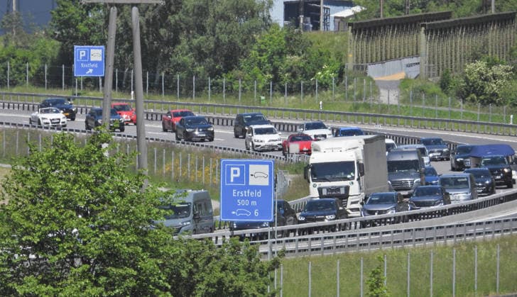 23 05 2026 Switzerland Canton Uri Image Whitsun traffic jam on the Gotthard highway