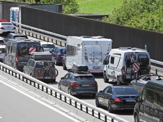 23 05 2026 Switzerland Canton Uri Traffic jam picture Whitsun traffic jam on the Gotthard highway