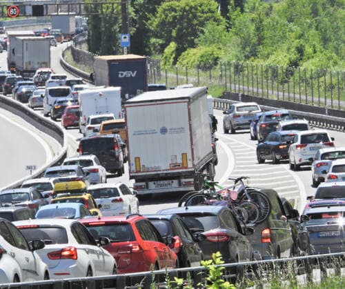 23 05 2026 Switzerland Canton Uri Traffic jam picture Whitsun traffic jam on the Gotthard highway