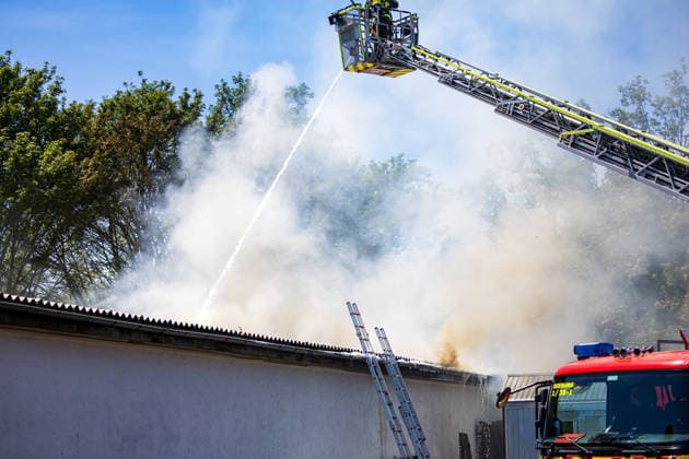 Fire breaks ou