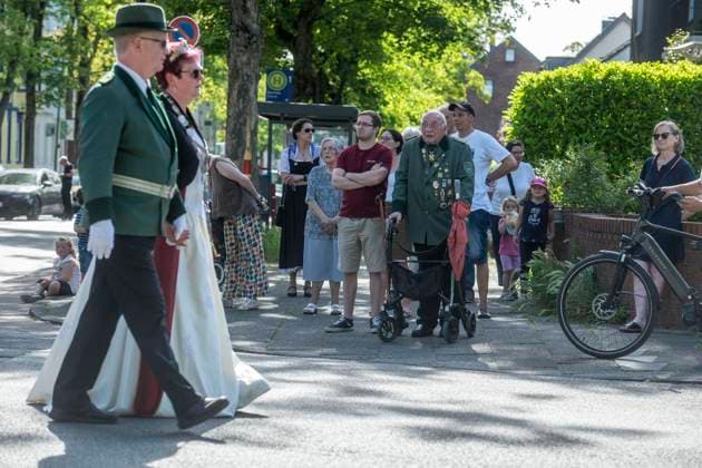 Schützenfest with parade in Großenbaum 24 05 2026 in Duisburg FOR EDITORIAL PURPOSES ONLY EDITORIAL USE ONLY p Schützenfest with parade in Großenbaum 24 05 2026 in Duisburg Germany NRW Duisburg Copyright DanielxAttia Copyright: DanielxAttia doc85zvuw9z6x213hqem6n ,EDITORIAL USE ONLY Copyright: DanielxAttia
