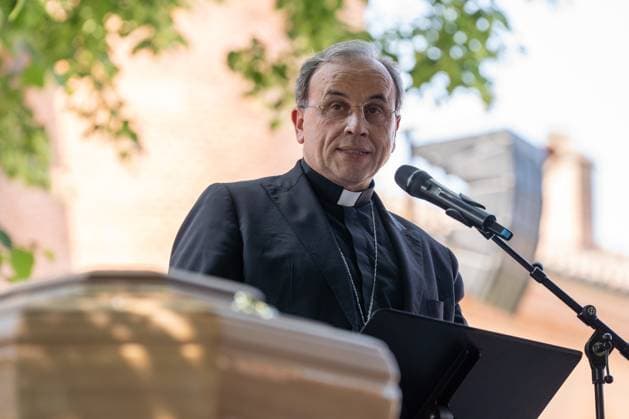 May 24, 2026, Pollenzo, Cn, Italy: Bishop Domenico Pompili speaks at the funeral for Carlo Petrini, founder of Slow Food, the Terra Madre food fair, and the University of Pollenzo. Pollenzo, May 24, 2026 Pollenzo Italy  - ZUMAa289 20260524_zia_a289_079 Copyright: xSelenexDanielex xAgfx