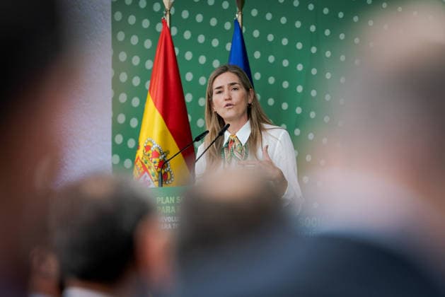 Prime Minister of Spain, Pedro Sanchez, closes the presentation event for the proposed Social Climate Plan in Madrid - 25 May 2026 Third Vice-President and Minister for Ecological Transition and Demographic Challenge, Sara Aagesen, speaks during the ceremony of the presentation of the proposed Social Climate Plan, at Espacio Rastro. Spain’s Prime Minister, Pedro Sanchez, presented the proposed Social Climate Plan, endowed with more than Ä9 billion, co-financed by the European Union’s Social Climate Fund and 25% by the Spanish Government. The plan is aimed at promoting greater efficiency, equity and social justice while supporting citizens in response to the expansion of the European emissions trading market to transport and residential b Copyright: xGuillermoxGutierrezxCarrascalx xSOPAxImagesx 2026_05_25_Sanchez_Clima_05
