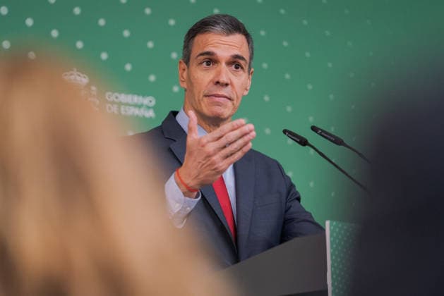 Prime Minister of Spain, Pedro Sanchez, closes the presentation event for the proposed Social Climate Plan in Madrid - 25 May 2026 Prime Minister of Spain, Pedro Sanchez, speaks during the presentation event for the proposed Social Climate Plan. Spain’s Prime Minister, Pedro Sanchez, presented the proposed Social Climate Plan, endowed with more than Ä9 billion, co-financed by the European Union’s Social Climate Fund and 25% by the Spanish Government. The plan is aimed at promoting greater efficiency, equity and social justice while supporting citizens in response to the expansion of the European emissions trading market to transport and residential buildings. The plan will mobilize Ä4.7 billion to help the most vulnerable households join Copyright: xGuillermoxGutierrezxCarrascalx xSOPAxImagesx 2026_05_25_Sanchez_Clima_19
