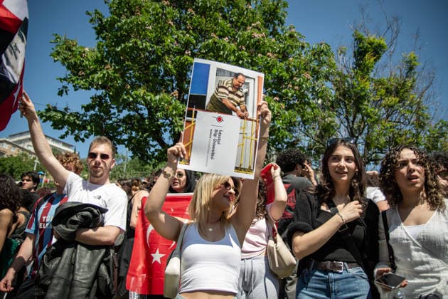 May 25, 2026, Istanbul, Istanbul, Turkey: Students celebrated the reopening of Istanbul Bilgi University on the fourth day of ongoing protests in Istanbul, Turkey, on May 25, 2026. The university, which had previously been shut down by a presidential decree signed by Turkish President Recep Tayyip Erdogan, was reopened following three days of persistent demonstrations and campus occupation by students. Protesters gathered on campus to celebrate the decision and continue calls for academic freedom and democratic rights. Istanbul Turkey - ZUMAt171 20260525_zip_t171_007 Copyright: xAbdullahxTepelix