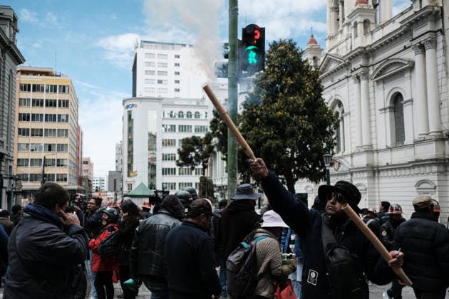 Protest held in La Paz calling for the resignation of Bolivian President Rodrigo Paz LA PAZ, BOLIVIA - MAY 25: A protester fires a firecracker during protests demanding the resignation of Bolivian President Rodrigo Paz in La Paz, Bolivia, on May 25, 2026. Jorge Mateo Romay Salinas Anadolu La Paz Bolivia. Editorial use only. Please get in touch for any other usage.  Copyright: x2026xAnadoluxJorgexMateoxRomayxSalinasx