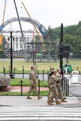 Workers construct pieces of the UFC fighting ring for UFC Freedom 250 at the White House in Washington DC on May 25, 2025. Copyright: xmpi34x MediaPunchx