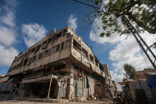 RECORD DATE NOT STATED Aftermath Of Israeli Airstrike In Gaza, Palestine Aftermath Of Israeli Airstrike In Gaza, Palestine May 28, 2026, Gaza, Palestine: Palestinians inspect the damage after an Israeli strike targeted an apartment building in the Rimal neighborhood in the northern Gaza Strip, Palestine .The targeted building and nearby tents suffered heavy destruction in the attack. Credit: Hashem Zimmo Thenews2(Foto: Hashem Zimmo Thenews2 imago images) Aftermath Of Israeli Airstrike In Gaza, Palestine  Copyright: xHashemxZimmox