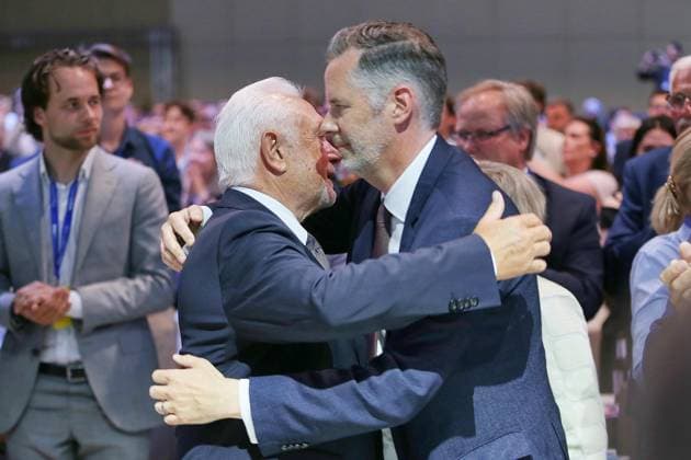 Berlin, Germany, 30 05 2026 Estrel 77 FDP Federal Party Conference Wolfgang Kubicki and Christian Dürr after being elected party leader Copyright: xdtsxNachrichtenagenturx dts_121187