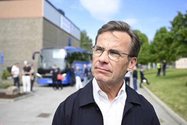 NORRKÖPING , SWEDEN 20260601 Prime Minister Ulf Kristersson M is interviewed in Norrköping during the Moderates election tourÃ NORRKÖPING SWEDEN x10070x  Copyright: xJessicaxGow TTx VALTURNE MODERATERNA NORRKÖPING IjhduDaBnCk
