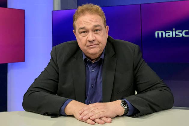 v l Oliver Kalkofe Comedian and actor , GER, Berlin, Studio, guest on Maischberger, political talk show, TV, format, with presenter Sandra Maischberger, Das Erste, from Adlershof Am Studio 20, 02 06 2026, Copyright: HMBxMedia UwexKoch
