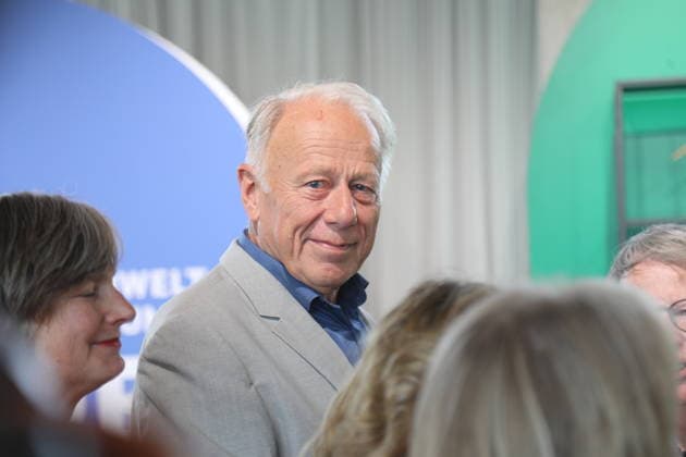 Jürgen Trittin Bündnis 90 Die Grünen , former Federal Minister for the Environment, during the ceremony Since 40 years NaturVerbunden on the occasion of the 40th anniversary of the Federal Ministry for the Environment at CafÃ Moskau Berlin, 02 06 2026 Copyright: xAgenturxMatthiasxWehnertx xM.xGränzdörferx