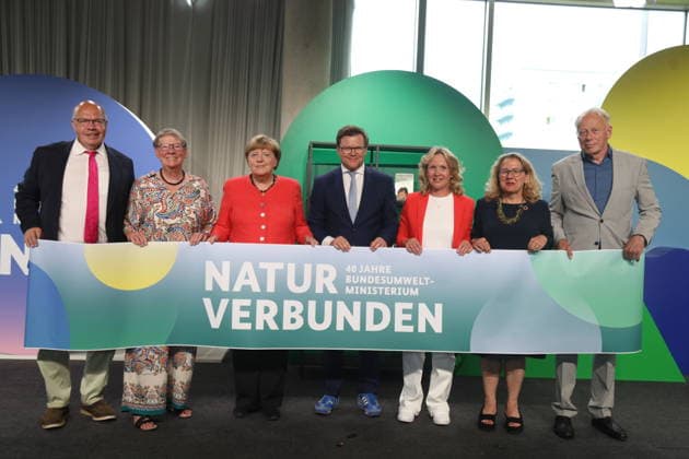 Peter Altmaier, Barbara Hendricks, Angela Merkel, Carsten Schneider, Steffi Lemke, Svenja Schulze and Jürgen Trittin at the ceremony celebrating 40 years of NaturVerbunden to mark the 40th anniversary of the Federal Environment Ministry at CafÃ Moscow Berlin, 02 06 2026 Copyright: xAgenturxMatthiasxWehnertx xM.xGränzdörferx