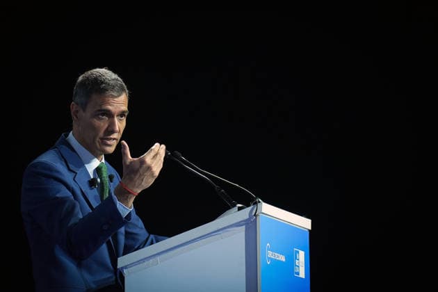 News Bilder des Tages Third day of the 41st Meeting of the Cercle d Economia The President of the Government Pedro Sánchez, during the closing session of the 41st Meeting of the Cercle d Economia, on June 3, 2026, in Barcelona, Catalonia Spain This high-level economic and business forum, held at the Palau de Congressos de Catalunya, will feature the intervention of the President of the Government, Pedro Sánchez, who will address the priorities of the economic agenda of the legislature and Spains position in the face of the new challenges of the European Unions model of competitiveness and autonomy The President of the Government Pedro Sánchez during the closing session of the 41st Meeting of the Cercle d Economia, on June 3, 2026, in Barcelona, Catalonia Spain Copyright: xDavidxZorrakinox 7568917