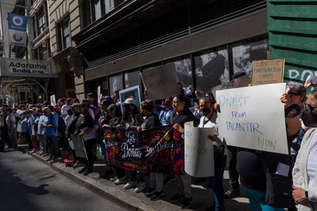 June 3, 2026, New York, New York, USA: During Palantir TechnologiesÃ¢â‚¬â ¢ Annual Meeting of Stockholders immigration advocates, family members of those deported and detained, faith leaders, union members and allies rally outside the tech company s office in Manhattan s Chelsea neighborhood denouncing PalantirÃ¢â‚¬â ¢s partnership with U.S. Immigration and Customs Enforcement (ICE) and the US Department of Defense and its role providing software aiding President Trump s mass deportation agenda. Protesters hold signs that read DIVEST FROM PALANTIR NOW. Attendees stand in support of the Congregation of the Sisters of St. Joseph of Peace who put forth Shareholder Proposal 5 during the Annual General Meeting, calling on Palantir to conduct a  - ZUMAr174 20260603_znp_r174_016 Copyright: xGinaxMxRandazzox