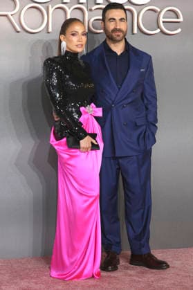 Jennifer Lopez and Brett Goldstein at the premiere of the Netflix film Office Romance at the BFI Southbank London, 03 06 2026 Foto:xD.xJonesx xFuturexImagex romance_london_6615