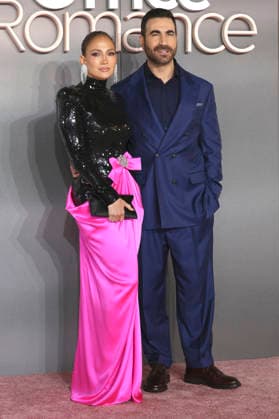 Jennifer Lopez and Brett Goldstein at the premiere of the Netflix film Office Romance at the BFI Southbank London, 03 06 2026 Foto:xD.xJonesx xFuturexImagex romance_london_6616