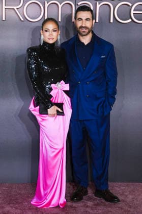 Jennifer Lopez and Brett Goldstein at the premiere of the Netflix film Office Romance at the BFI Southbank London, 03 06 2026 Foto:xJ.xEdwardsx xFuturexImagex romance_london_6640