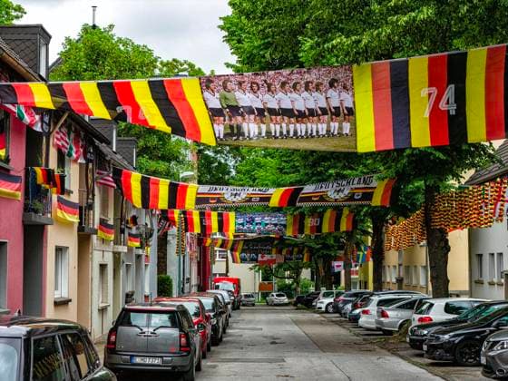 Flags Achim is ready for the World Cup FOR EDITORIAL PURPOSES ONLY EDITORIAL USE ONLY p Aerial view on 5 6 2026 of a street decorated with flags in Essen Achim Klimmeck has decorated the whole street again and is an absolute World Cup freak Photo Arnulf Stoffel Funke Foto Services p Colorful Germany NRW Essen Copyright ArnulfxStoffel Copyright: ArnulfxStoffel doc865liwb956r4pduhr13 ,EDITORIAL USE ONLY Copyright: ArnulfxStoffel