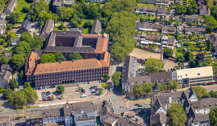 Aerial view, Local court and correctional facility JVA Hamborn, Alt Hamborn, Duisburg, Ruhr area, North Rhine-Westphalia, Germany ATTENTIONxMINDESTHONORARx60xEURO