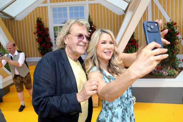 Simone Charly Brunner on the ARD TV show Immer wieder sonntags at Europa Park Rust, 07 06 2026 Foto:xAgenturxWehnertx xGränzdörferx xFuturexImagex sonntags0706_6647